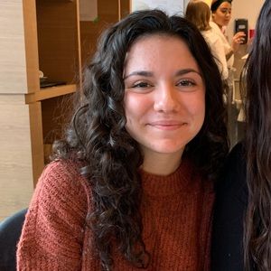 Meet your Posher, Marisa